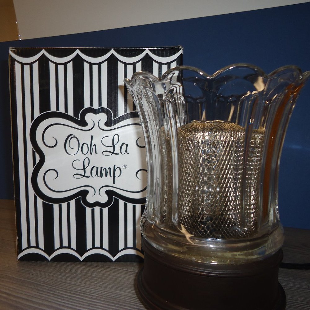OOH LA  LAMP "ISABELLA" AROMA CRYSTAL WARMER BY LA-TEE-DA